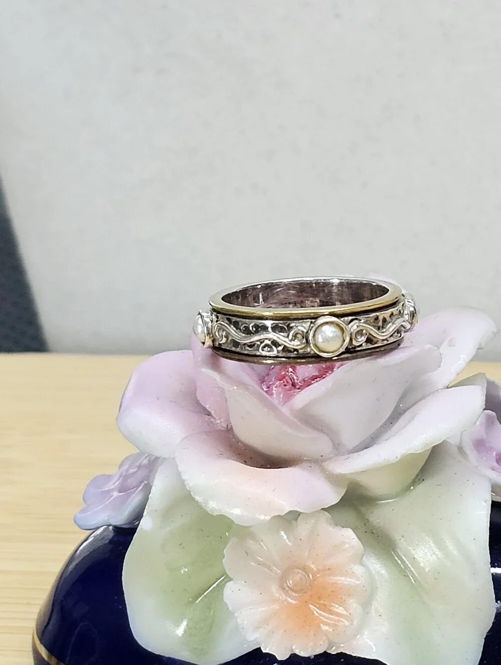 DbM Sterling Silver and Pearl Two-Tone Spinner Band Ring Size 6 Vintage